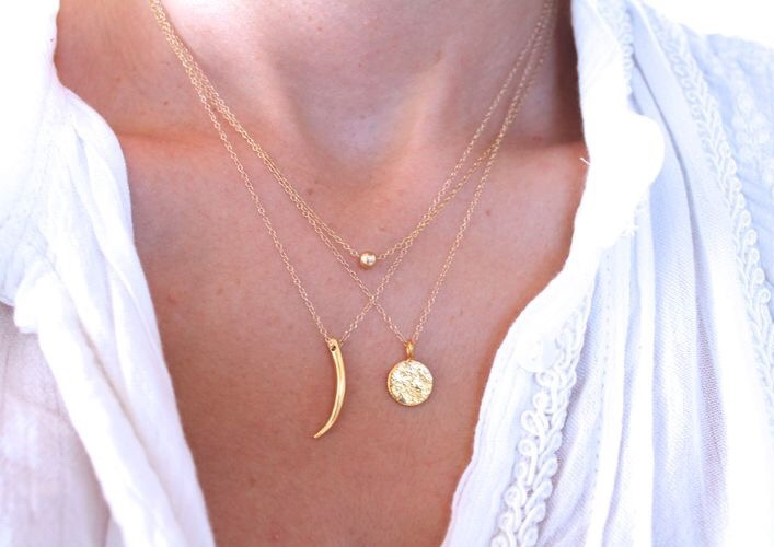 On ne se lasse pas de l'accumulation de tr�s fins colliers !