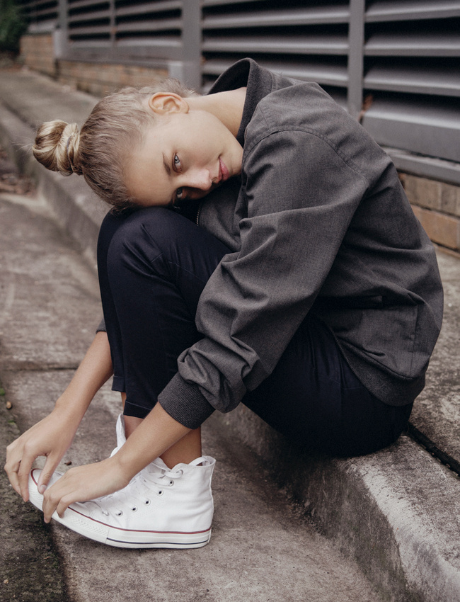 Les converses blanches, d�sormais aussi trendy que les Stan Smith !