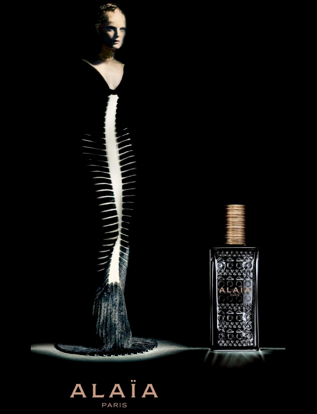 Myst�rieuse et envo�tante, la publicit� du premier parfum Ala�a fait mouche