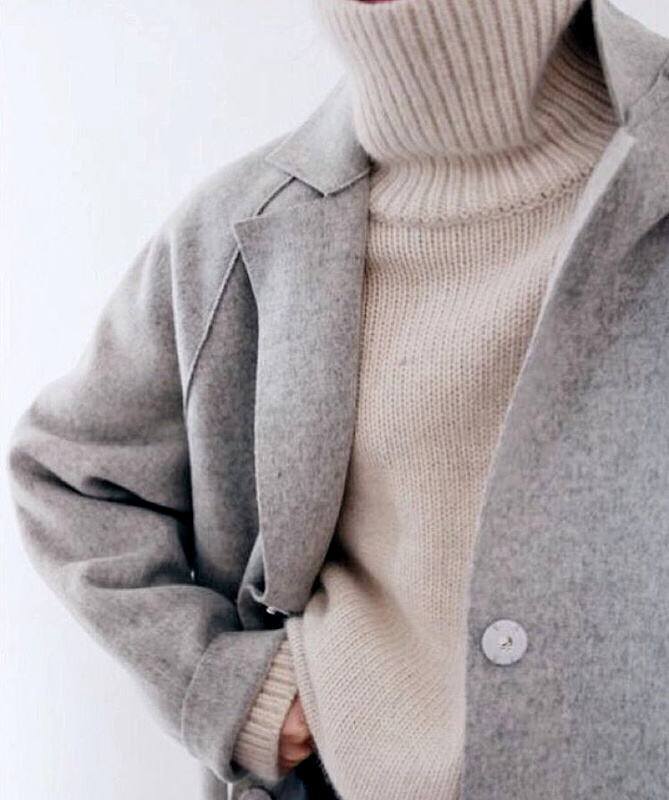 Plus que jamais cette saison, le pull col roul� se porte le col d�roul�