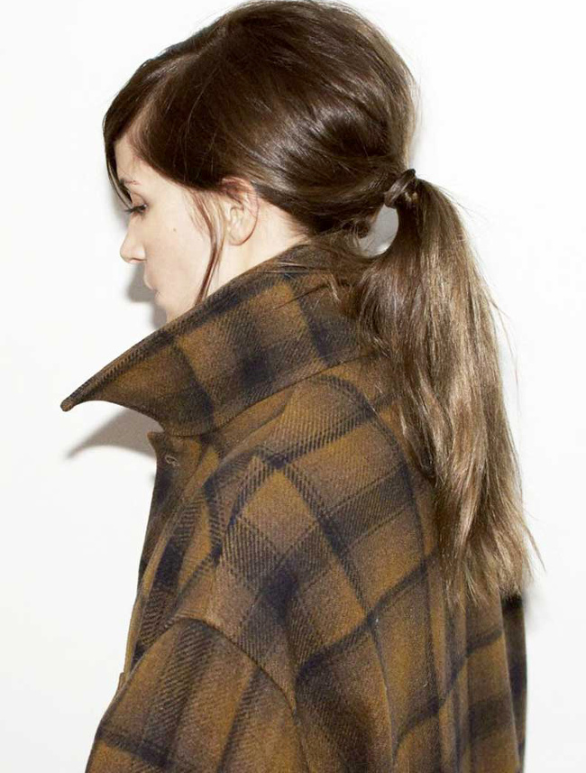 Oui � la queue de cheval basse et bomb�e !