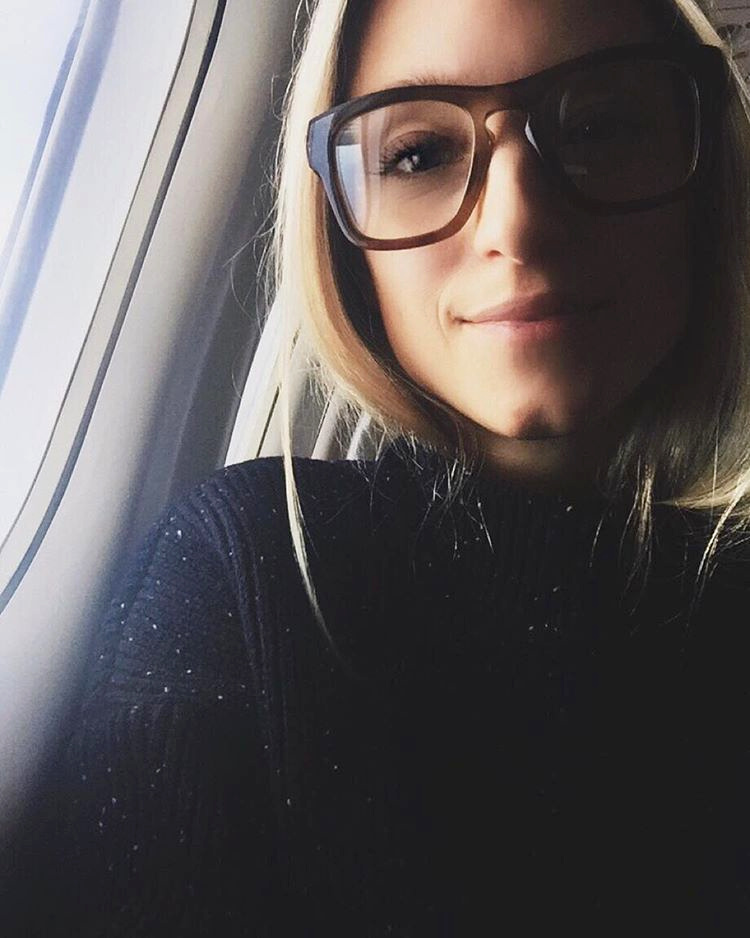 Pour ou contre les immenses lunettes de vue r�tro ?