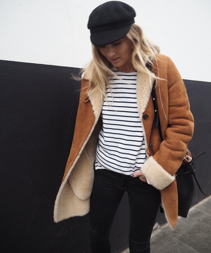 Marini�re + veste en peau lain�e = le bon mix