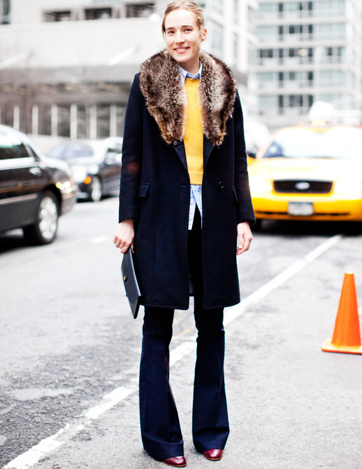 On ne se lasse pas du trio bleu marine/jaune/bleu ciel !