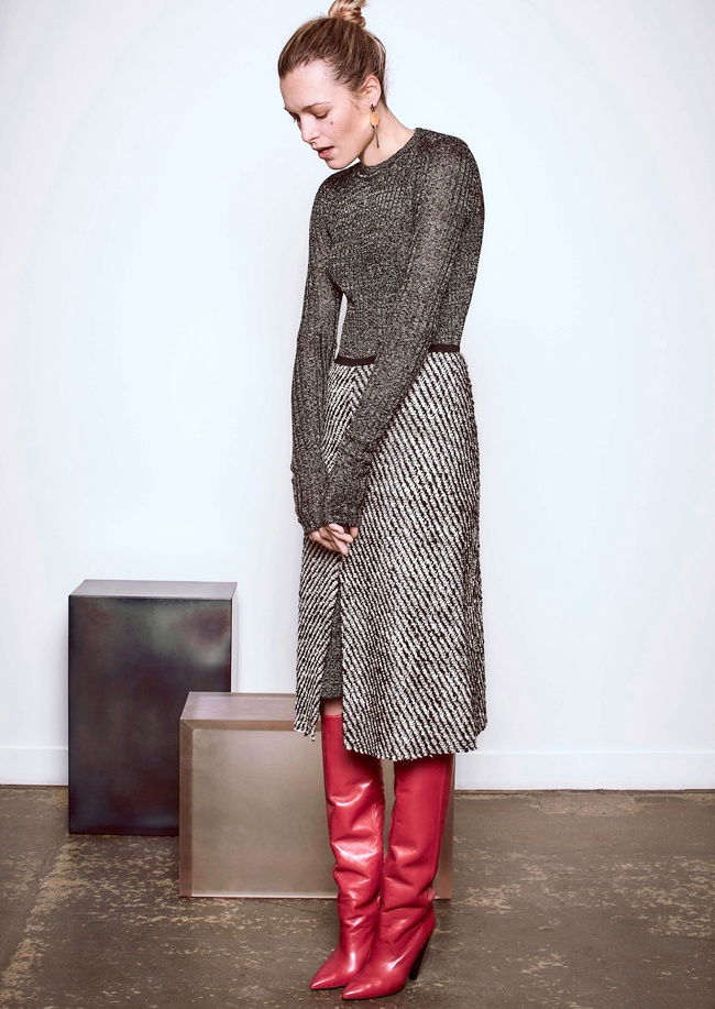 Les bottes rouges de la collection Isabel Marant Pre Fall risquent fort d'affoler les fashionistas !