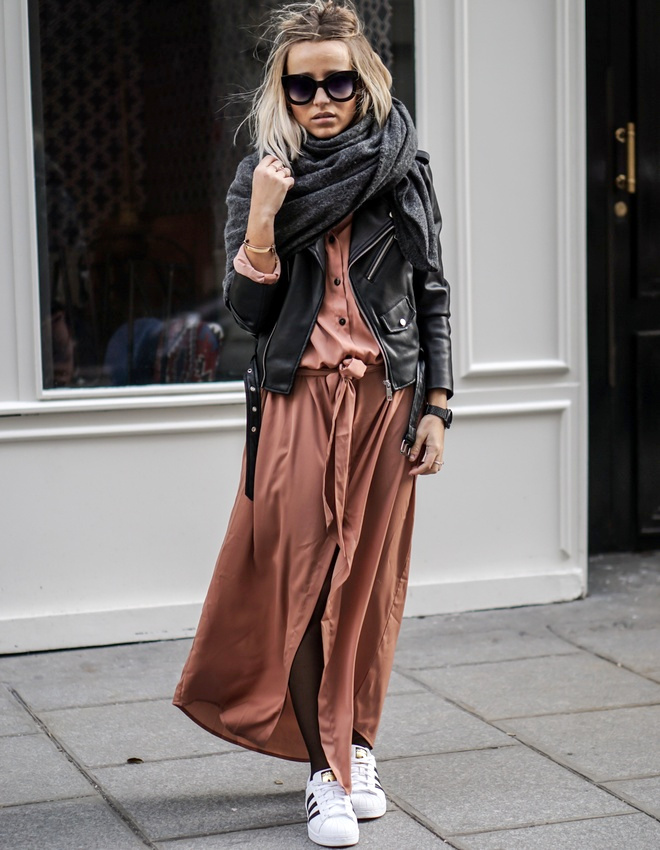 Rien de tel que le duo perfecto/maxi �charpe pour r�chauffer une longue robe chemise !