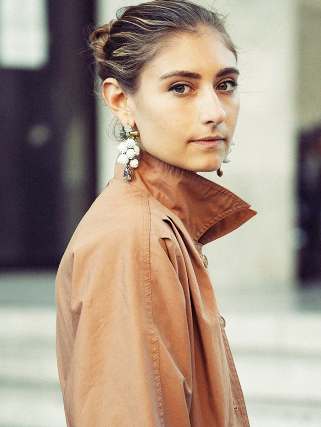 Wanted : une paire de boucles d'oreilles baroques