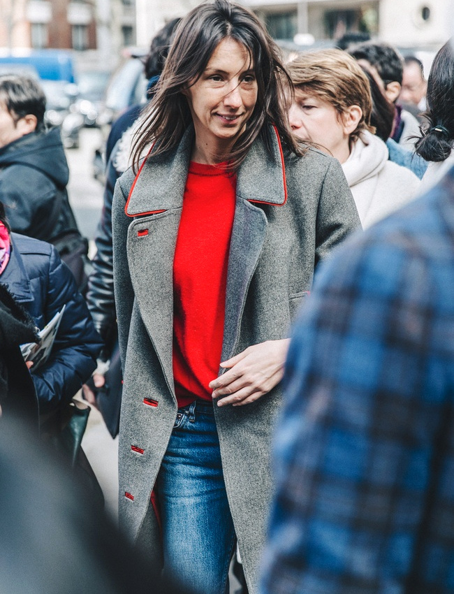 Gris + rouge + bleu jean = le bon mix