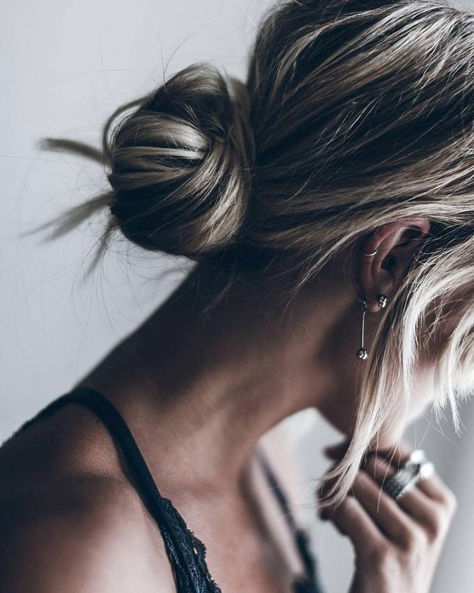 Chic et d�sinvolte, ce chignon bas a tout bon !