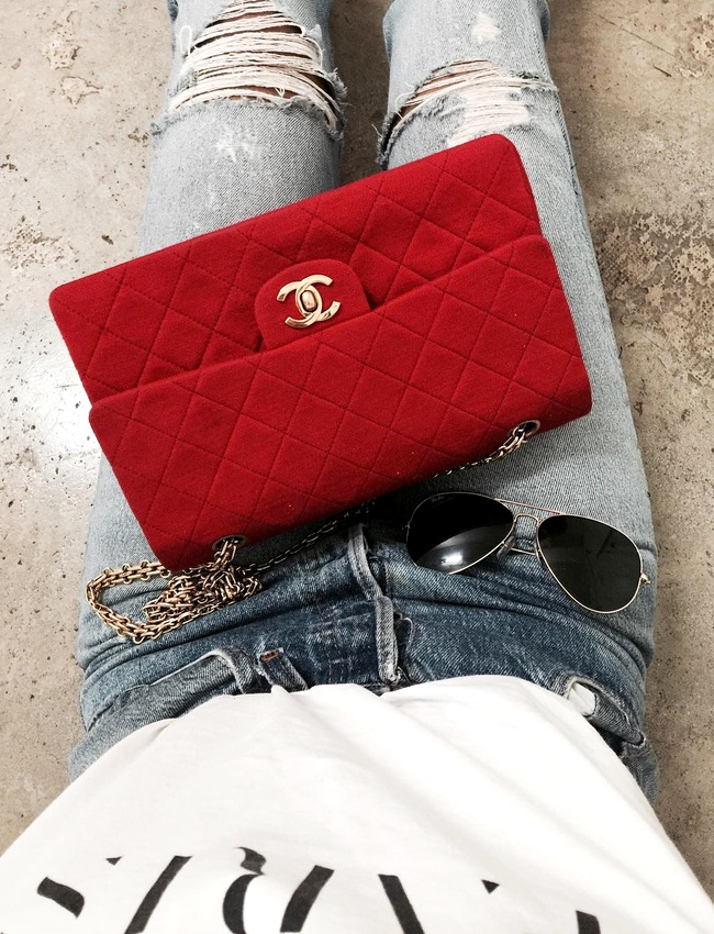 Le rouge sied bien aux sacs Chanel !
