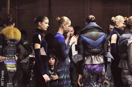 Backstage Peter Pilotto