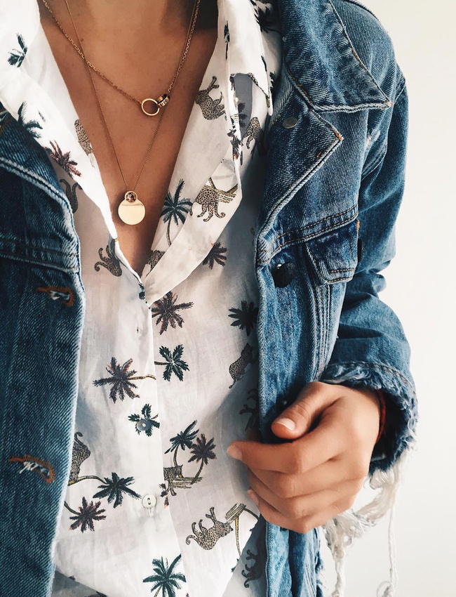 Wanted : une chemise � imprim� palmiers