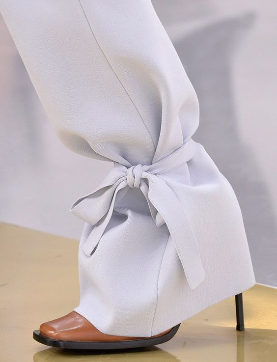 Pour ou contre le n�ud de pantalon ?