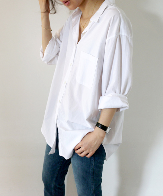 La chemise d'homme trop grande, un classique dont il ne faut pas h�siter � abuser !