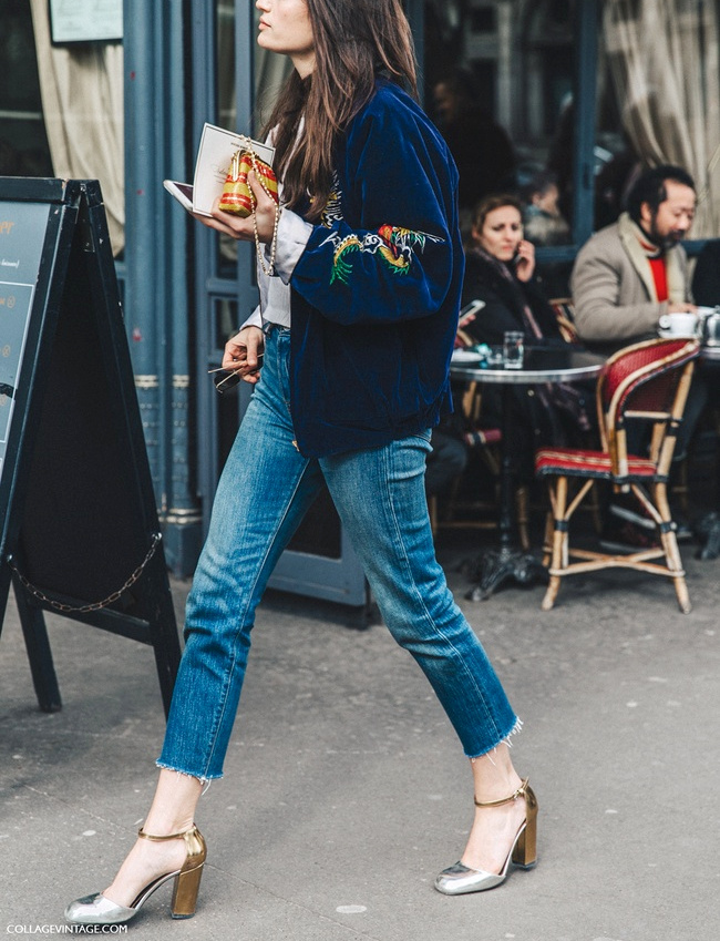 Apais� par un jean coup� court sur la cheville, le duo bomber brod�/talons dor�s a tout bon !