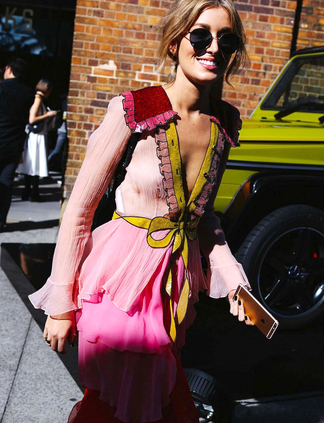 � la fois f�minine et espi�gle, cette robe de princesse girly/r�tro Gucci ne manque pas de fashion appeal