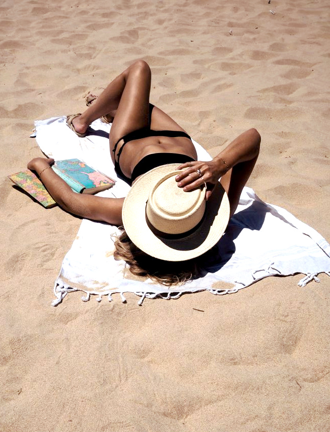 Wanted : un bikini r�glisse