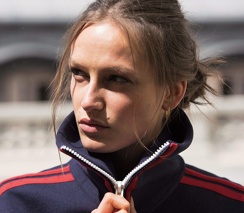 La veste sporty zipp�e, l'un des indispensables de la rentr�e 2016 !