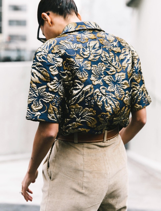 Wanted : une chemise hawa�enne en brocart