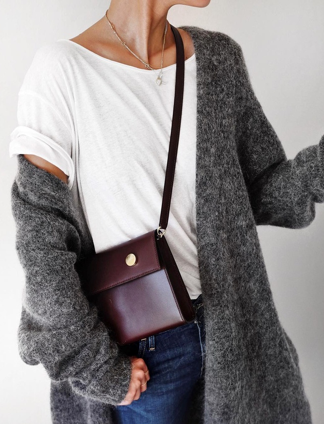 Wanted : un petit sac bordeaux