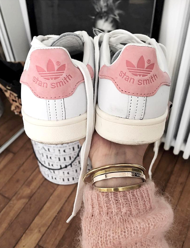 Les accros aux Stan Smith risquent de fondre pour la version rose des fameuses baskets