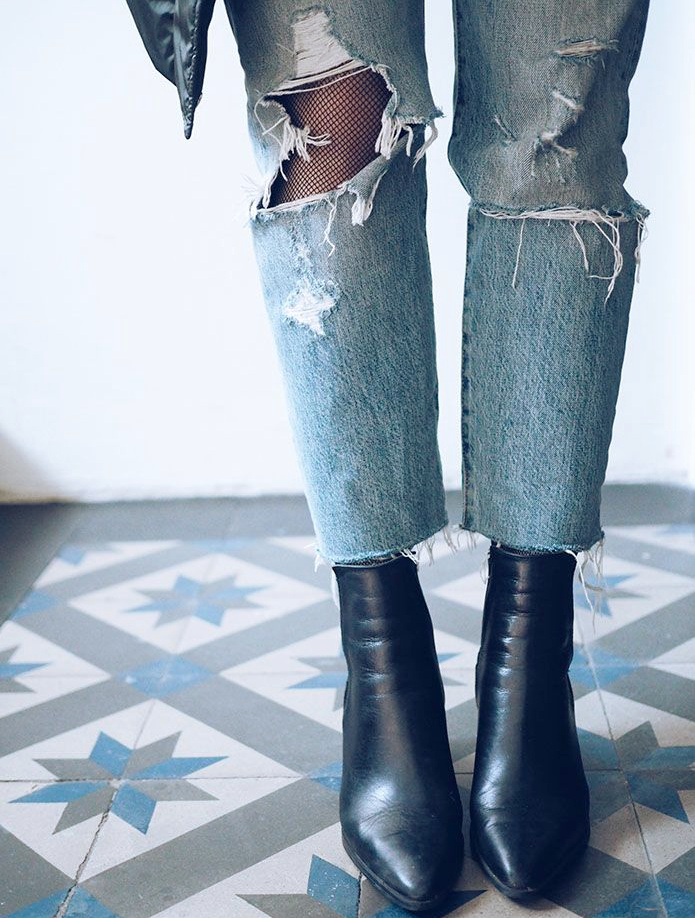 Pour ou contre le port du collant en r�sille sous un jean destroy ?