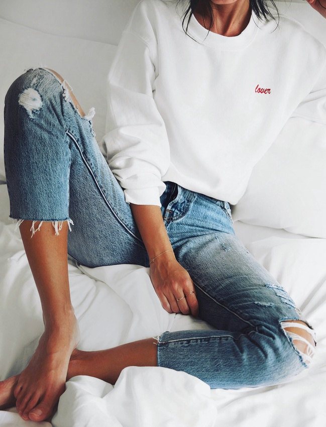 Rien de tel qu'une broderie bien plac�e pour twister un basique !