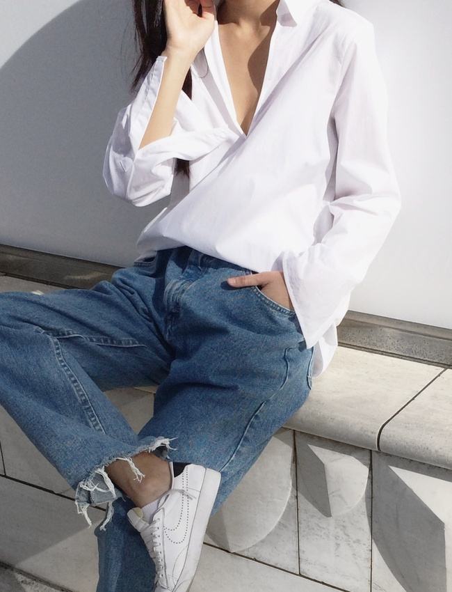 Oui aux chemises blanches prenant quelques libert�s stylistiques !