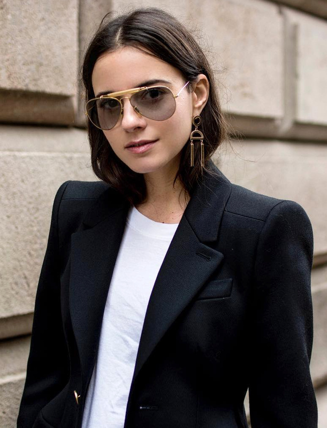 Pour ou contre le retour des vestes � �paulettes ?