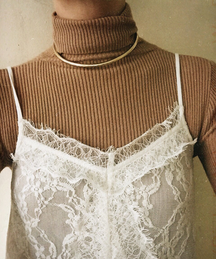 Sous pull + caraco en dentelle = le bon mix