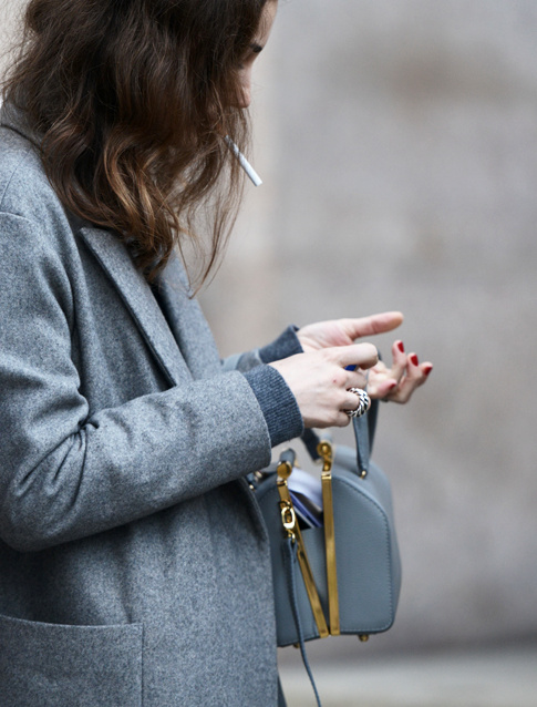 Rien de tel qu'une touche d'or pour accompagner un cama�eu de gris