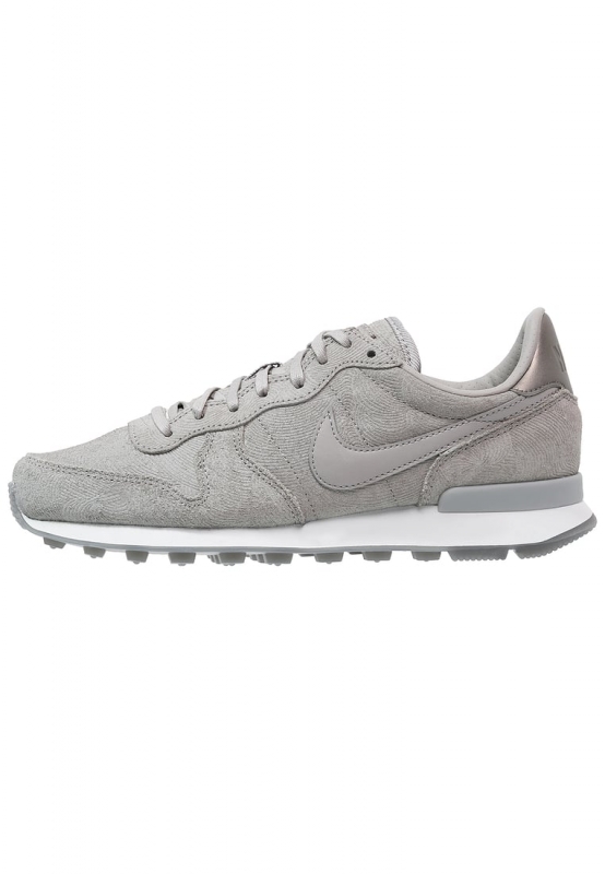 chaussures fille ado nike