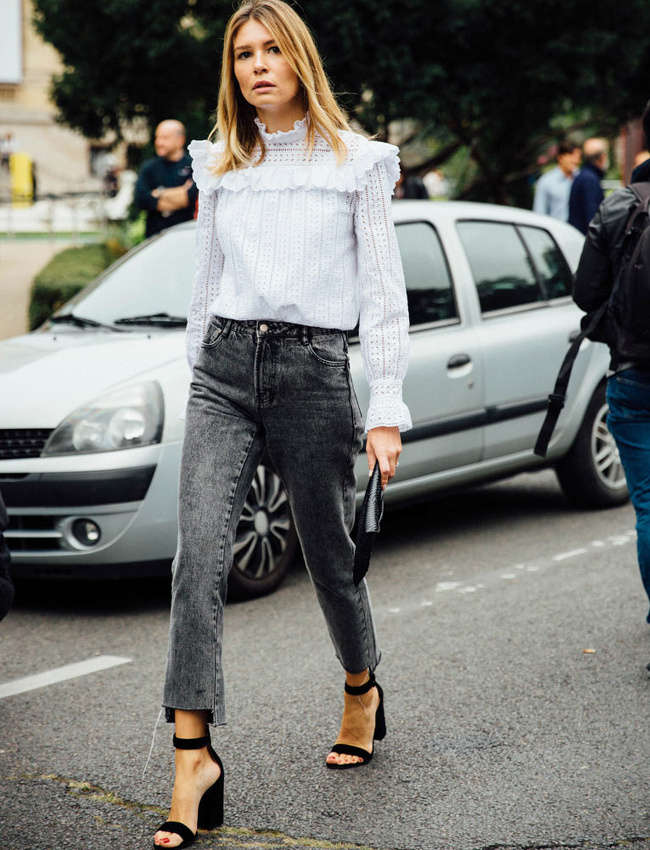 On aime quand la blouse romantique se frotte au jean noir javellis� !