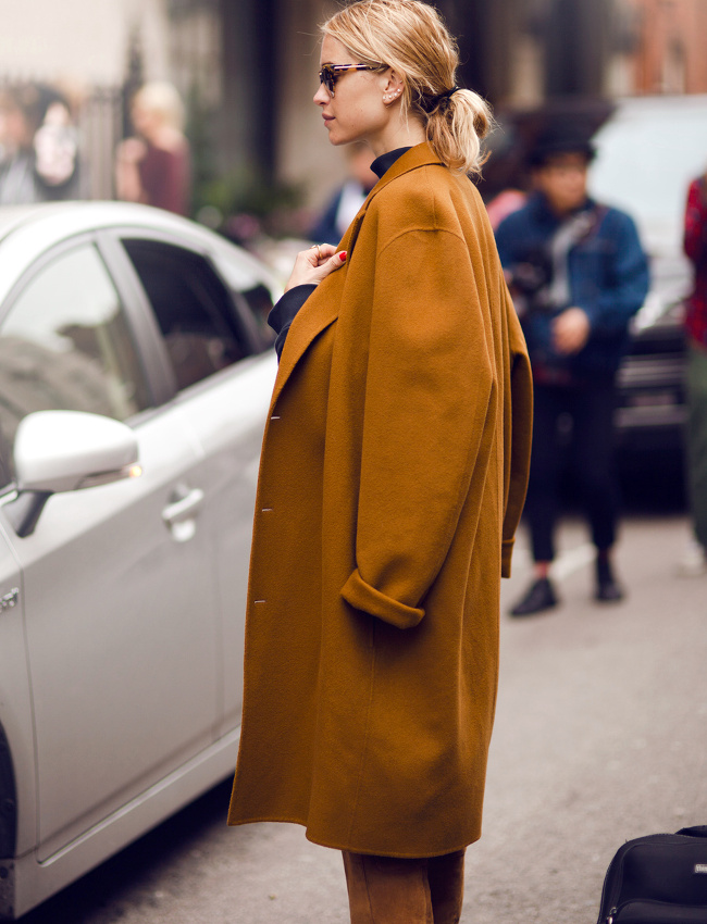 Rien de tel qu'une teinte parfaite et subtile pour faire d'un simple manteau une pi�ce forte !