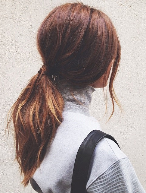 Oui � la queue de cheval basse et faussement flou !