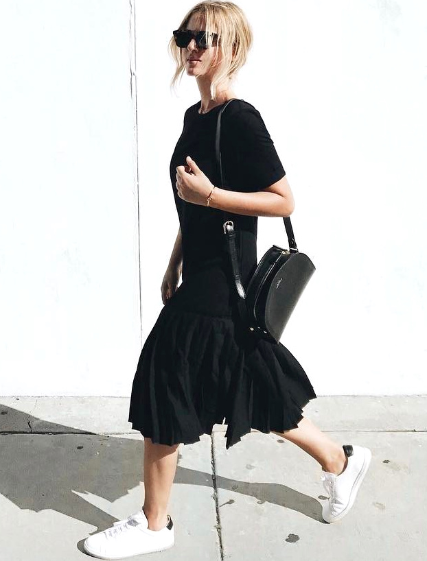 Oui � la robe taille basse longueur midi !