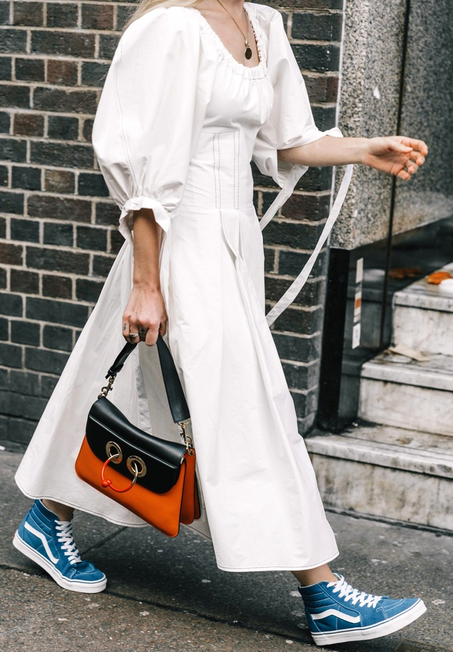 Aux pieds des trend-setteuses, les Vans ont remplac� les Stan Smith !