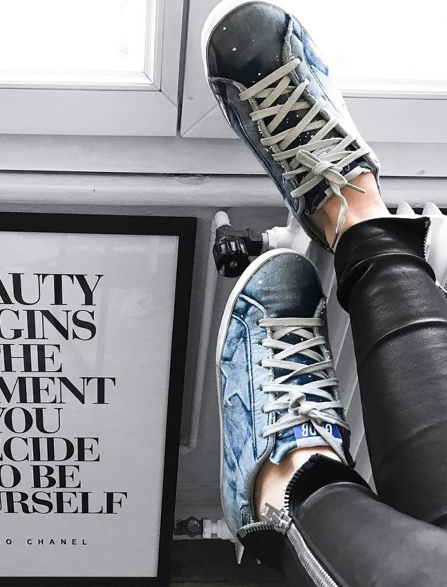 Pour ou contre les baskets en denim ?