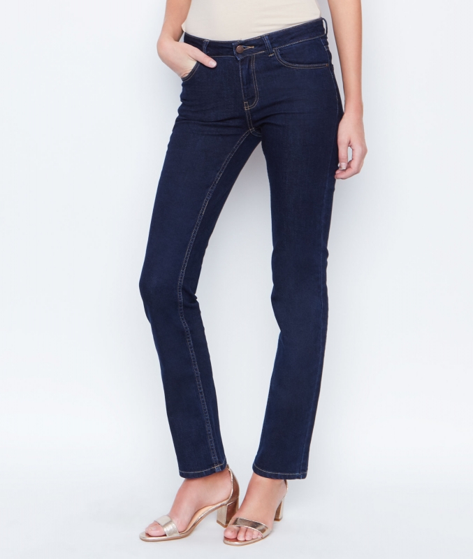 chaussure avec un jean