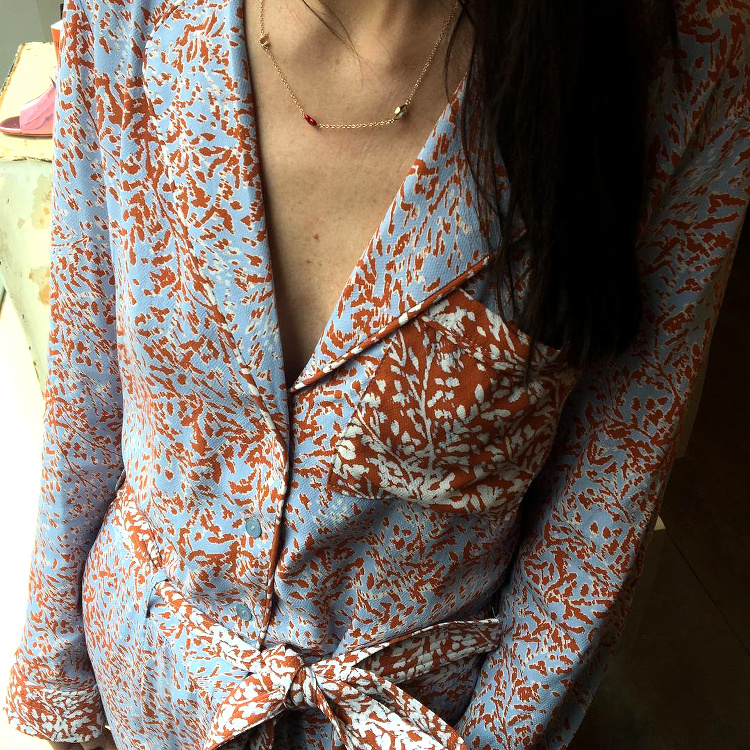 Entre imprim� printanier et esprit pyjama light, cette combinaison pantalon a tout bon !