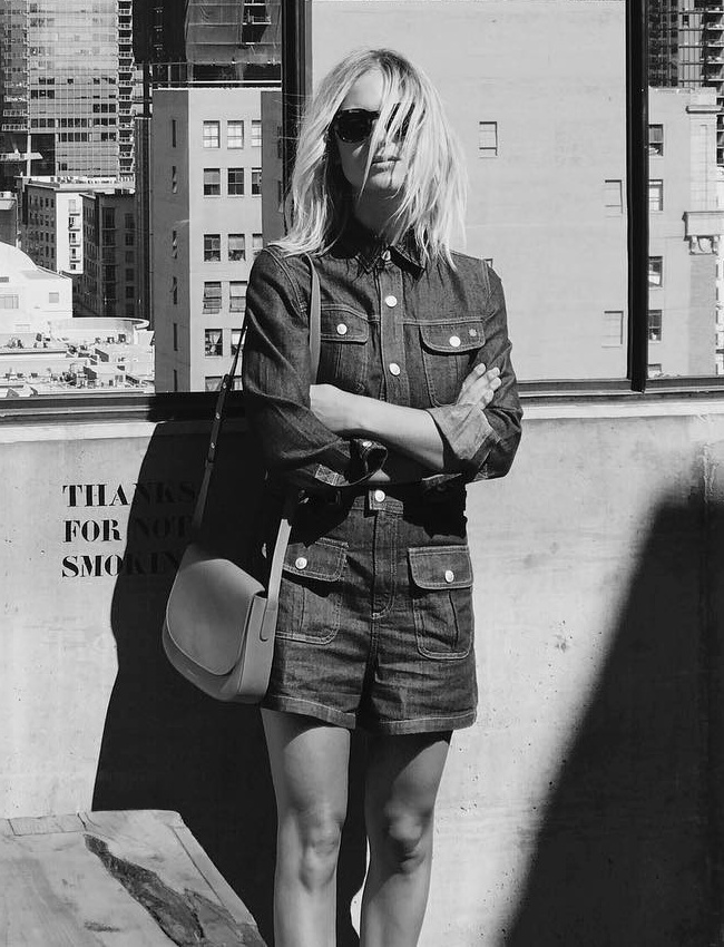 On aime quand le combishort se la joue 100% denim