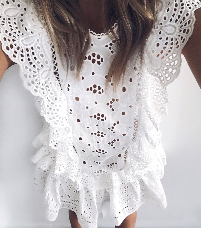 Ce printemps, on consomme la dentelle anglaise sans mod�ration !