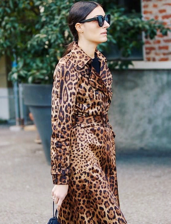 Le trench l�opard, ou comment allier allure et sensualit�