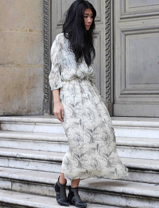 Robe romantique a�rienne + boots rock = le bon mix