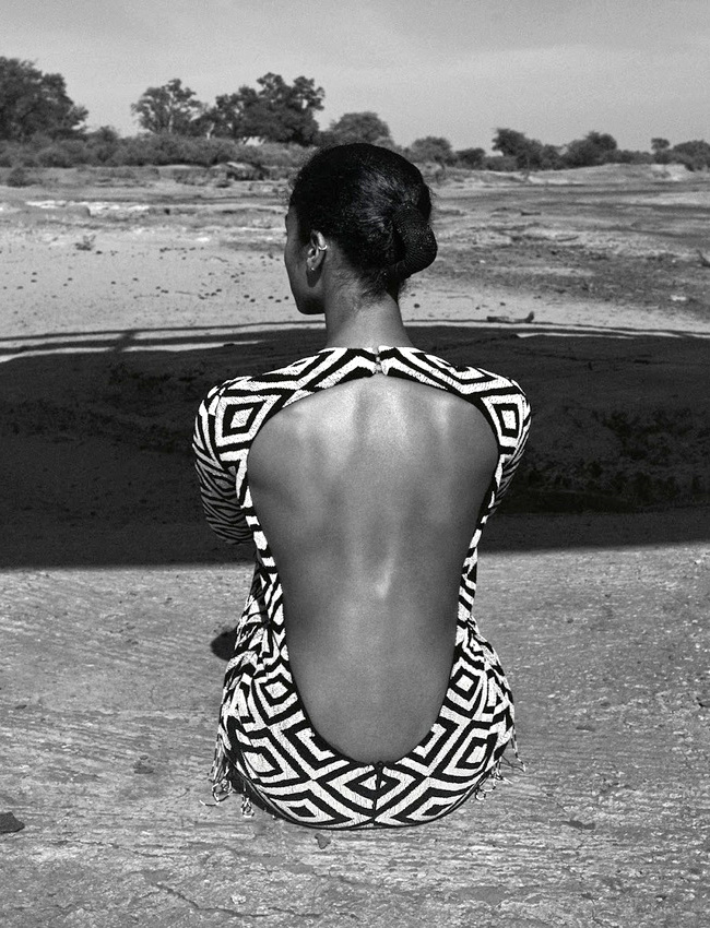 Le dos nu, l'arme de s�duction massive par excellence...