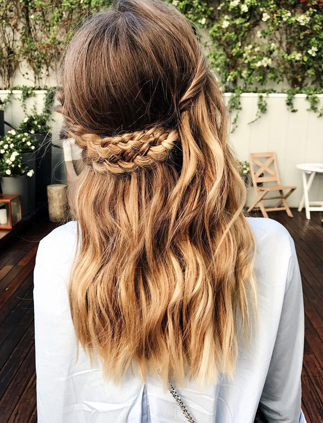 On ne se lasse pas des variations autour de la couronne de tresses !