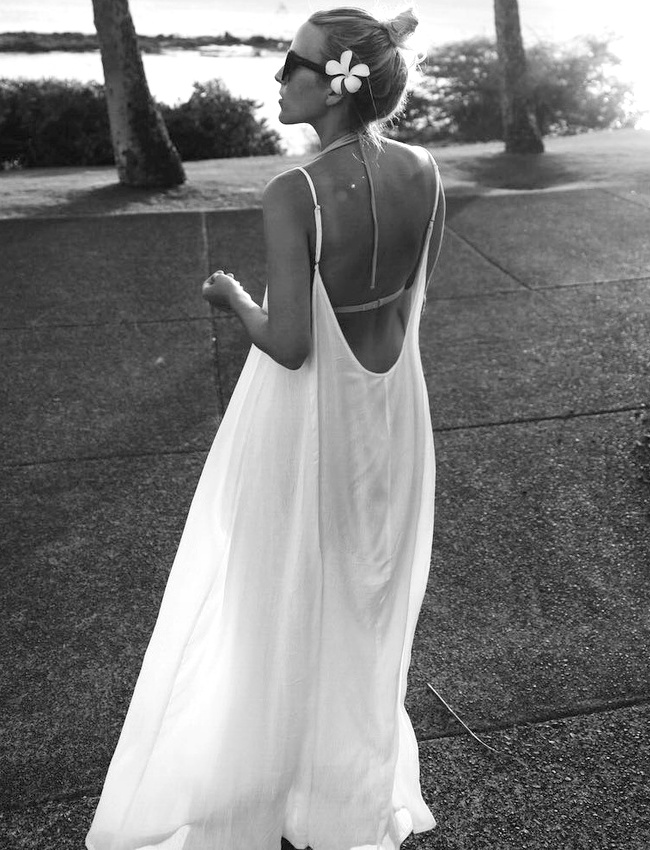 Les longues robes de plage contribuent indubitablement au charme des vacances en bord de mer