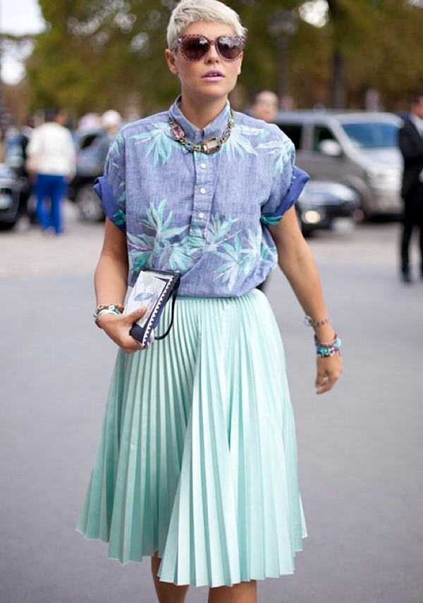 M�lant style girly revisit� et harmonie de teintes d�lav�es, ce look a tout bon !