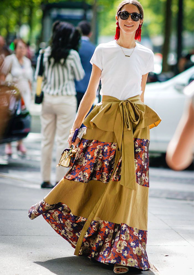 Le tee-shirt blanc permet toutes les extravagances !