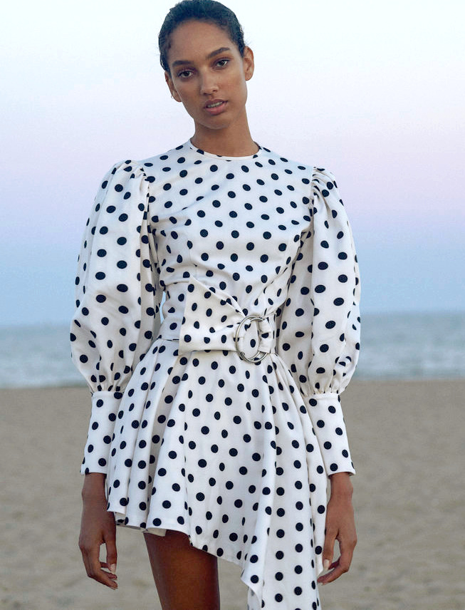 Oui aux robes � pois sortant de l'ordinaire !